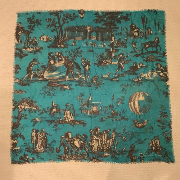 Oscar de la Renta Scarf/Shawl - Picture 1 of 3